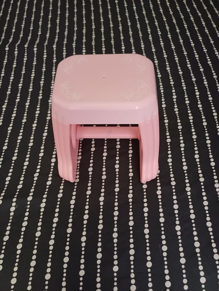 Tabouret fille - photo numéro 2