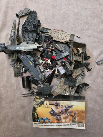 Lots de lego  megablock  halo  en vrac