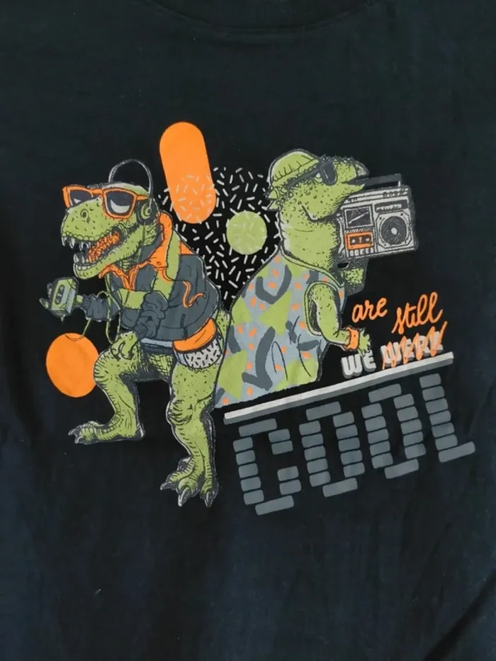 T-shirt à motifs dinosaures - photo numéro 2