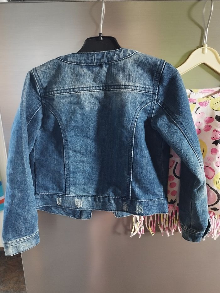 Veste Tqf et t shirt c&a t 116 - photo numéro 4