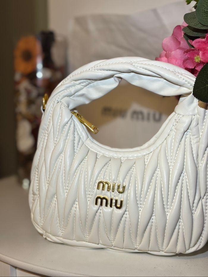 Sac Miu Miu matelassé blanc - photo numéro 5