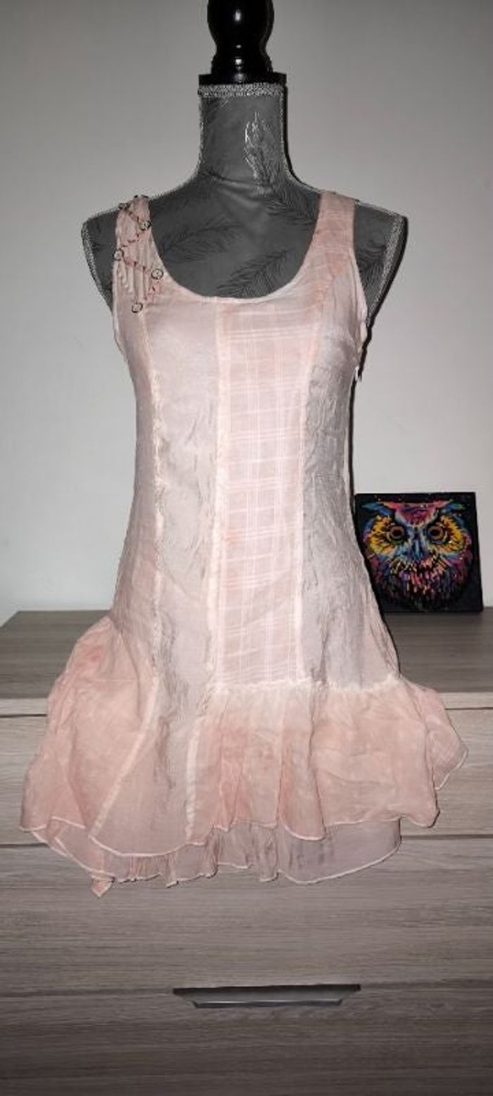 Sublime robe asymétrique neuve taille M 38 Couleur rose poudré et abricot en style dégradé
