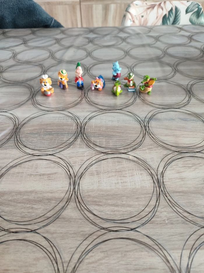 Lot de jouets Kinder vintage