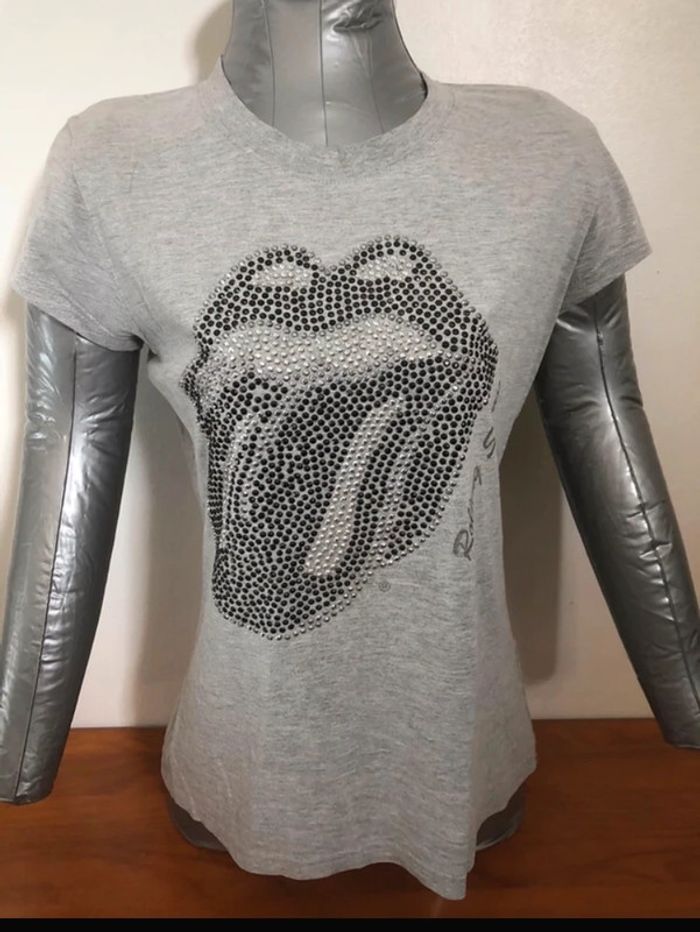 Tee shirt