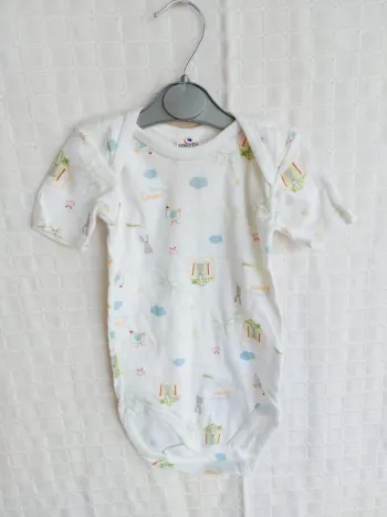 Bodie manches courtes mixte Absorba 3 ans