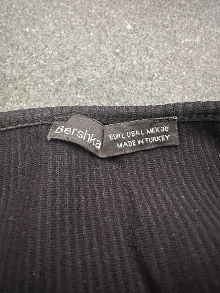 Petit top court noir Bershka taille L - photo numéro 3