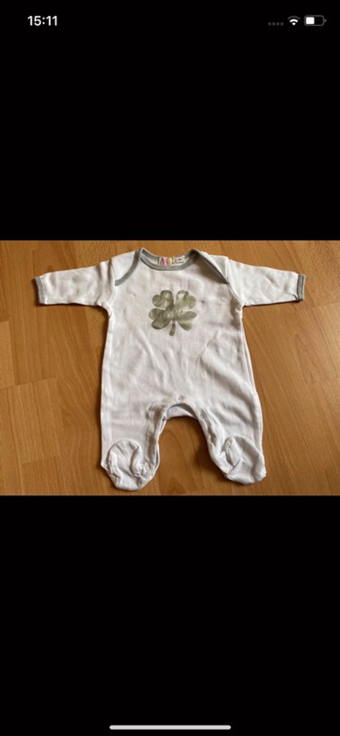 Lot de 4 pyjamas/grenouillères d’été T. naissance garçon TBE - photo numéro 9