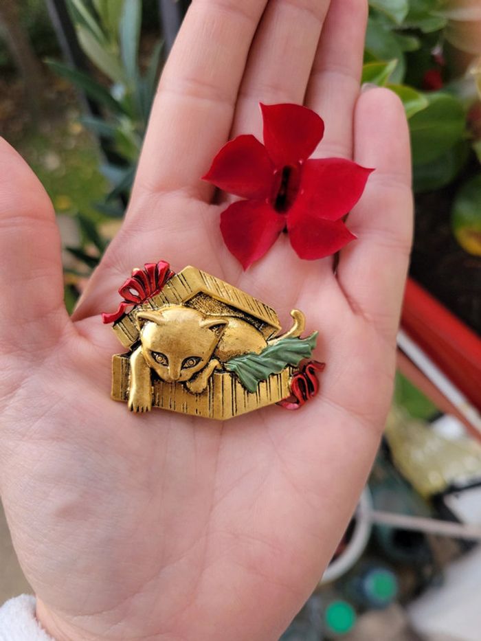 Broche chat 🐱 dans son panier - photo numéro 6