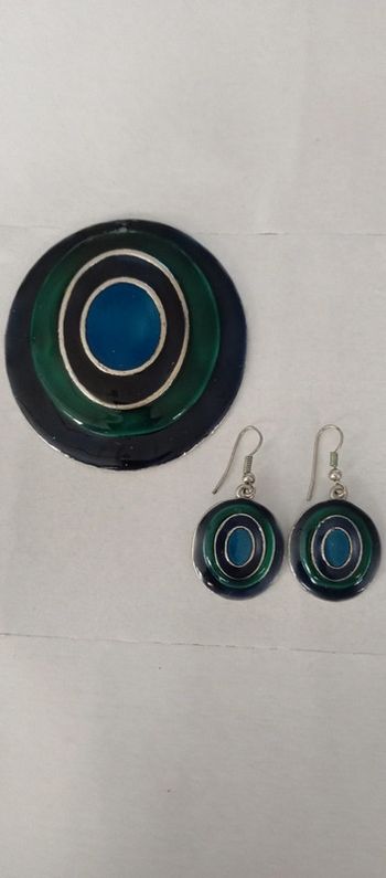 Parure pendentif et boucles d'oreilles