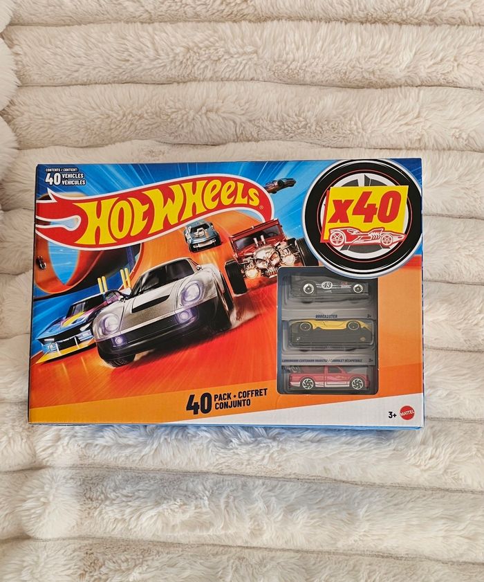 Coffret cadeau 🎁 40 voitures 🚗 Hotweels Neuf scellé