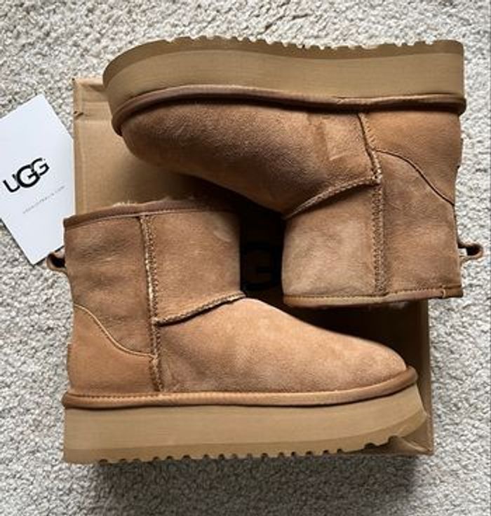 Bottines UGG Classic Mini Platform - Taille 37 - Neuves - photo numéro 3