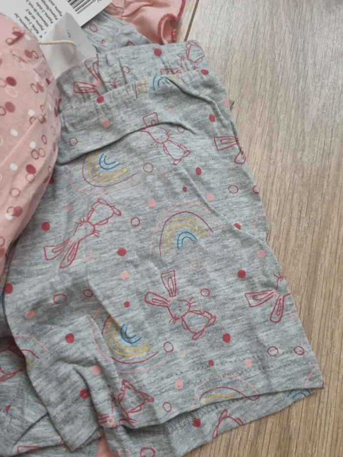 Lot 2 pyjamas 9/12 - photo numéro 2