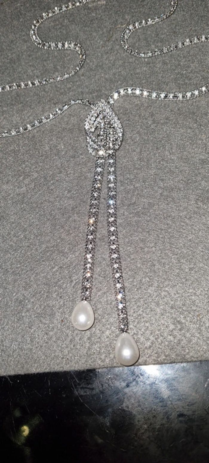Collier long brillant