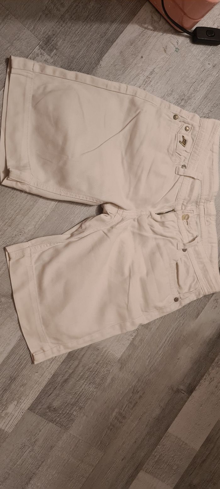 Short fille taille 34 - photo numéro 4