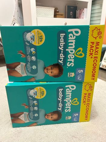 Couches Pampers 