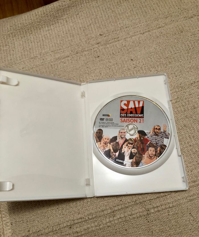🩶 DVD SAV des émissions saison 2 🩶 - photo numéro 2
