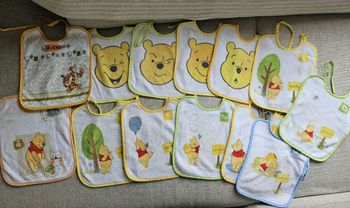 Lot de 13 bavoirs Winnie l'ourson disney