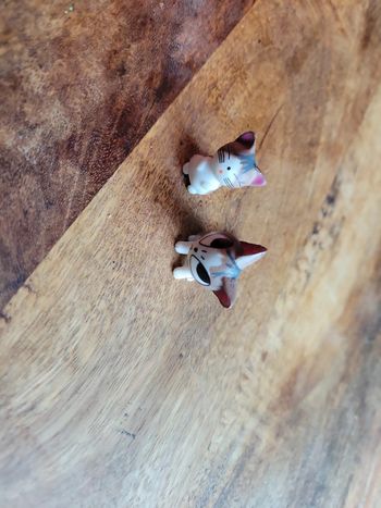 Lot figurine chat type chi