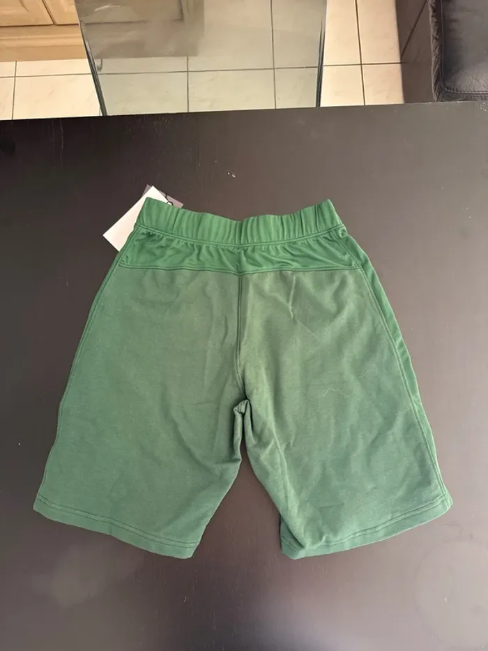 Short AS Saint-Étienne domicile – Le Coq Sportif – Taille 14 ans – Neuf - photo numéro 6