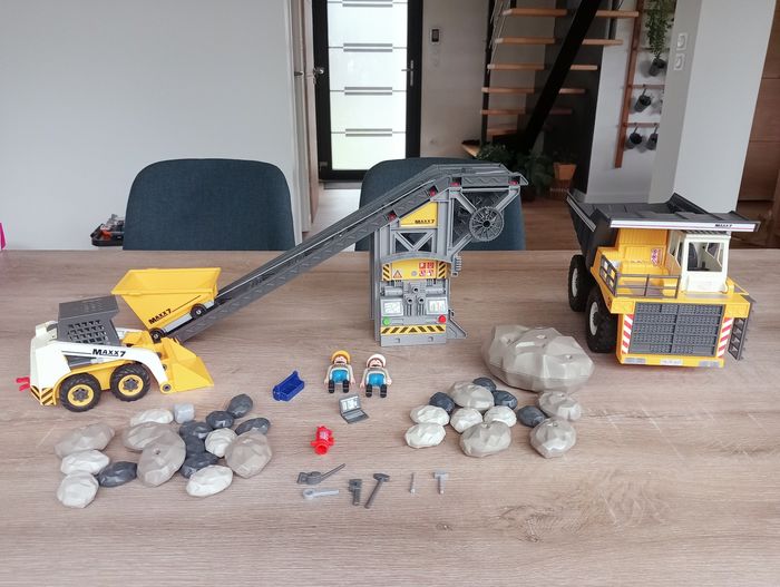 Playmobil 4041 et 4037 Convoyeur avec pelleteuse et Tombereau géant
