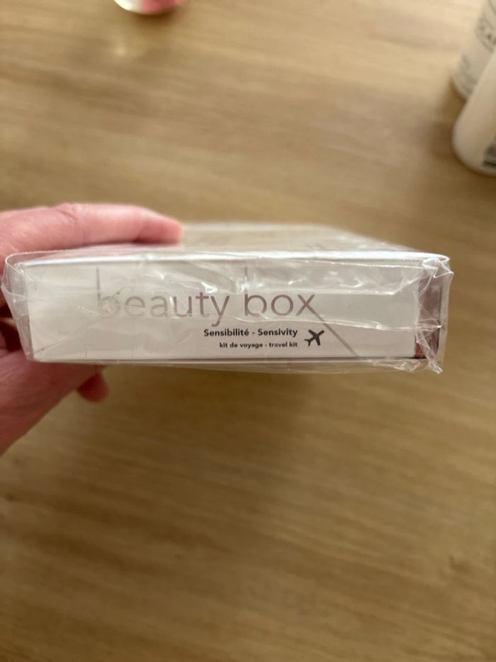 Institut Esthederm Kit Beauty Box Sensibilité - photo numéro 6