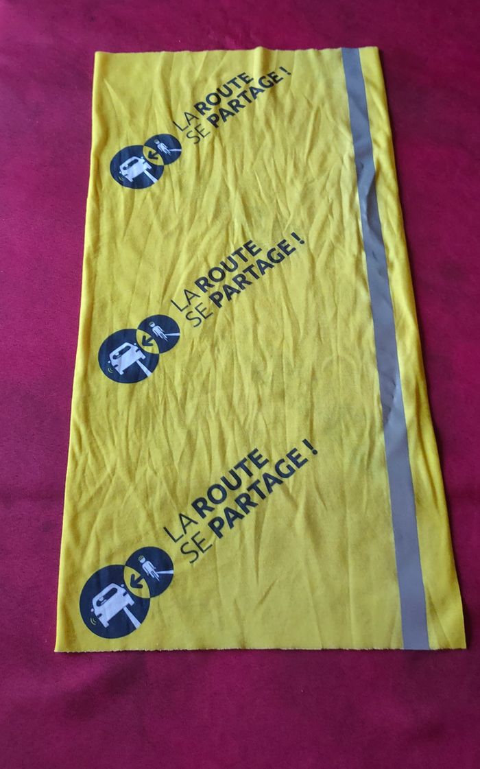 Bandana neuf la route se partage