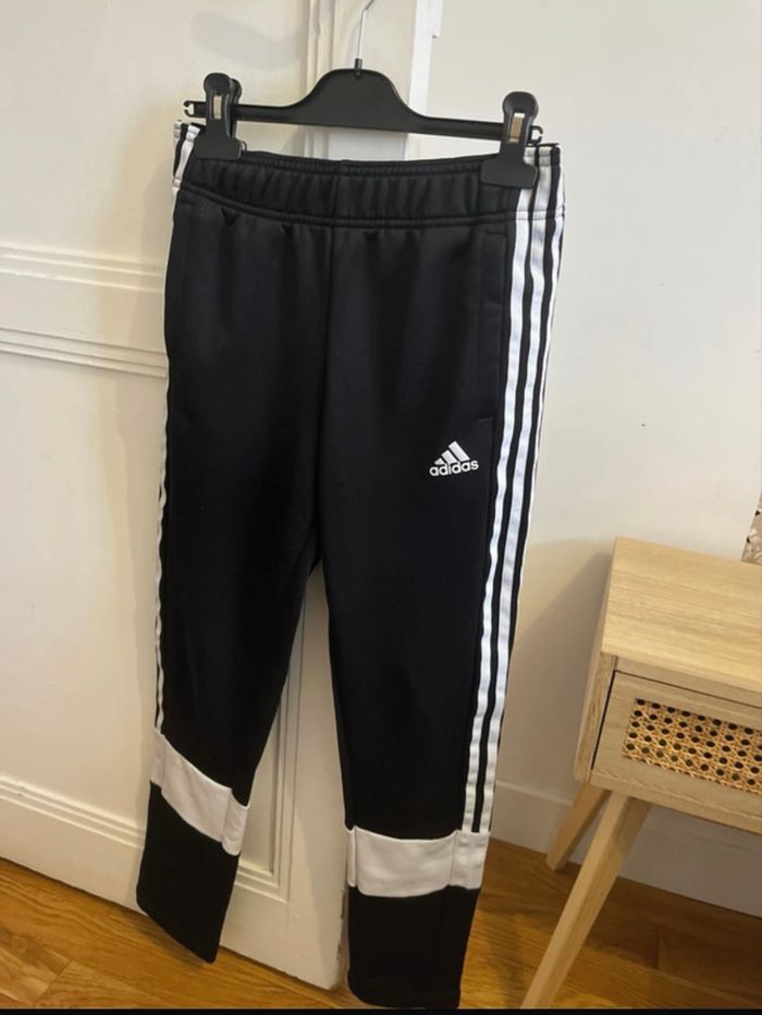Bas jogging Adidas 11 ans
