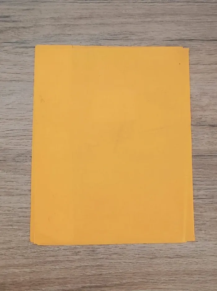 Lot 4 protège-cahier rouge noir jaune vert - 17x22cm - photo numéro 6