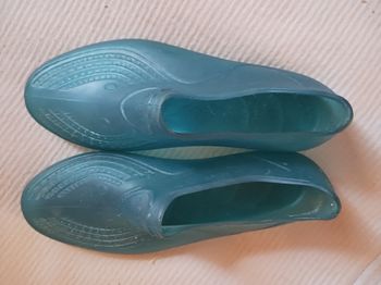 Chaussures d'eau verte en plastique silicone souple Taille 38 environ
