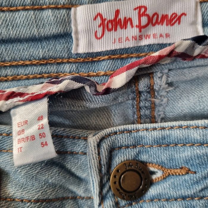 Lot de 2 bermudas en.jean John baner neufs sans étiquettes 50 - photo numéro 8