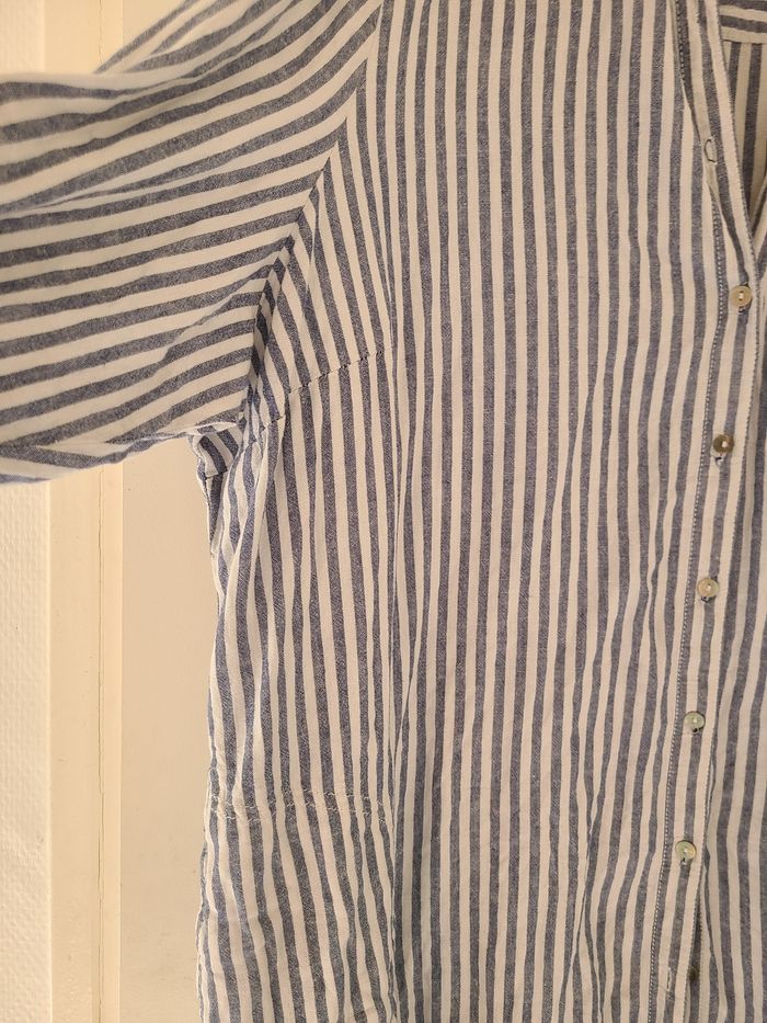 Très belle chemise  Tunique  C & A  taille 44/46 rayé bleu et blanc - photo numéro 9