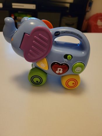 Mon éléphant pousse pousse