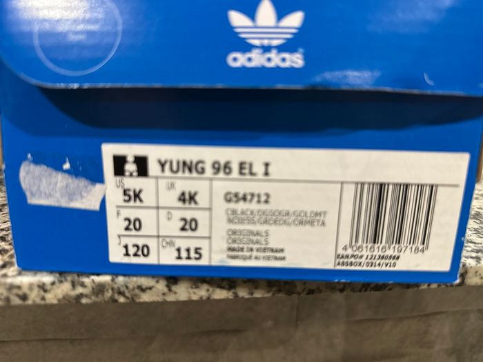 Basket adidas bébé - photo numéro 2