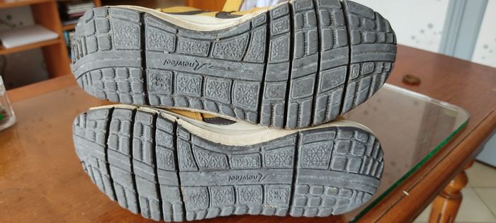 Baskets Decathlon cuir - photo numéro 2