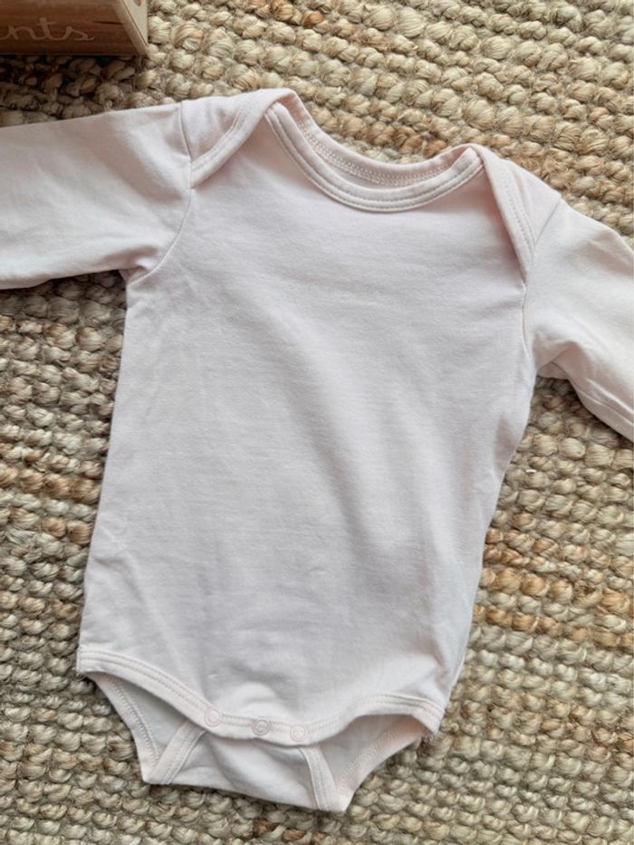 Body TAO 1mois / 54cm - photo numéro 2
