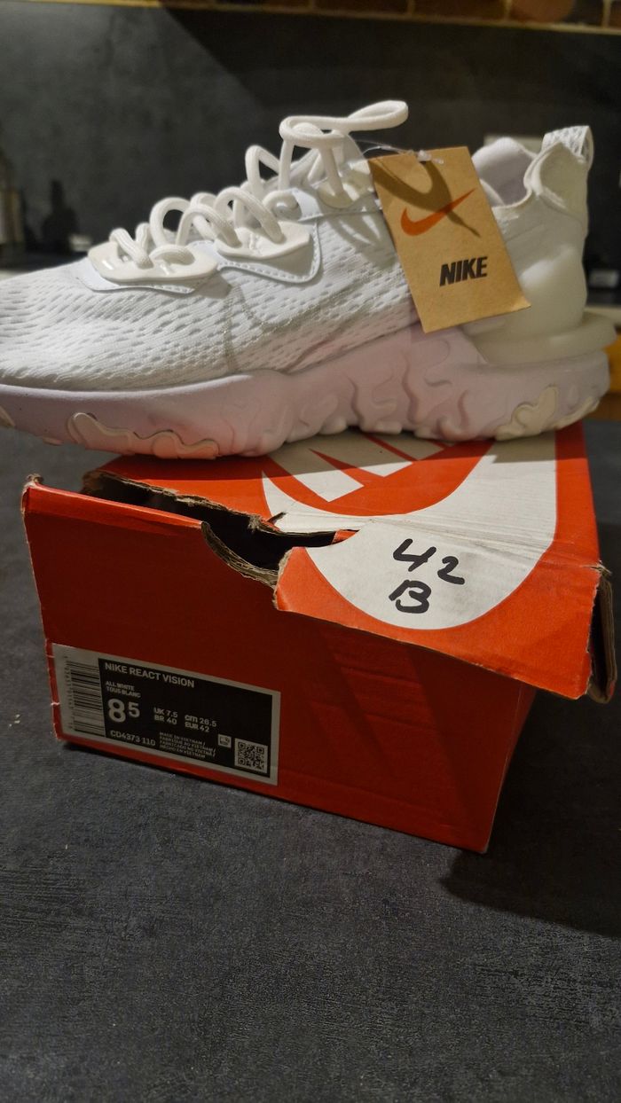 Nike react vision neuve taille 42 - photo numéro 6
