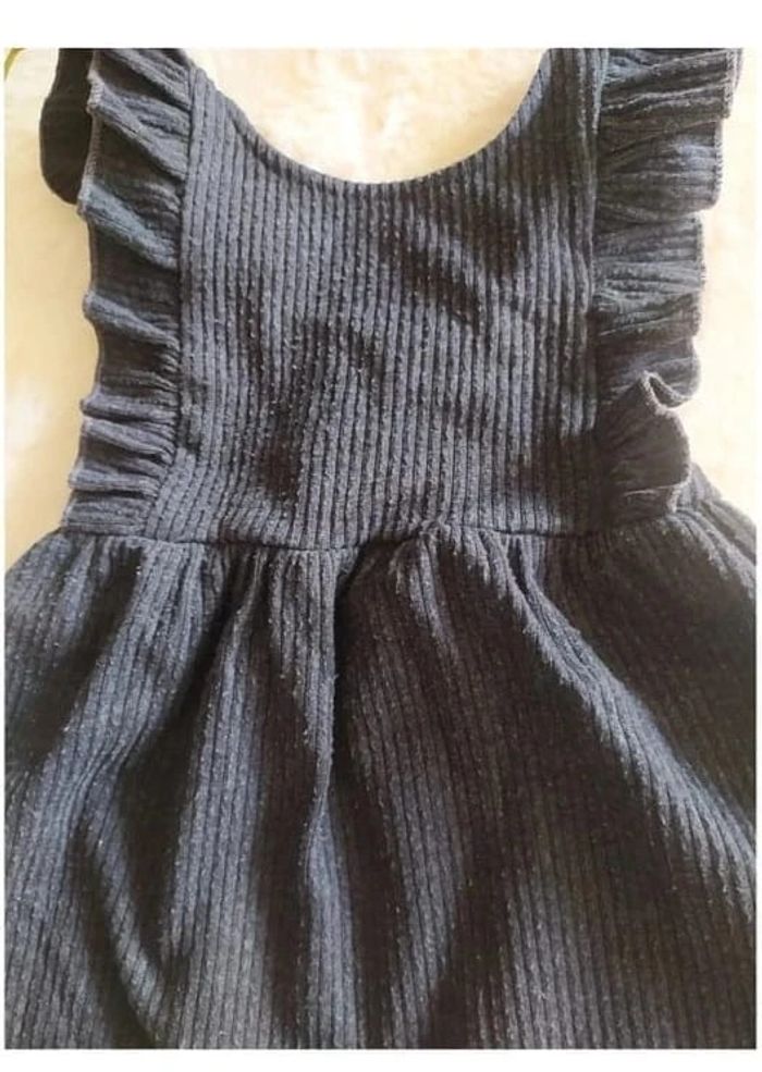 Robe chasuble côtelée mi-saison Zara taille 4 ans - photo numéro 2