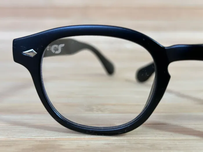 Paire de lunettes de soleil P*6 - photo numéro 12