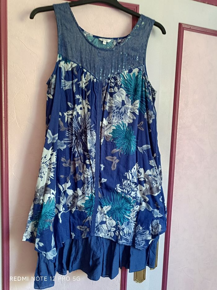Robe bleu à fleurs Samba T.40 neuve
