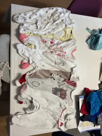 Lot de 6 pyjamas bébé