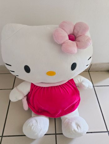 Peluche hello kitty 