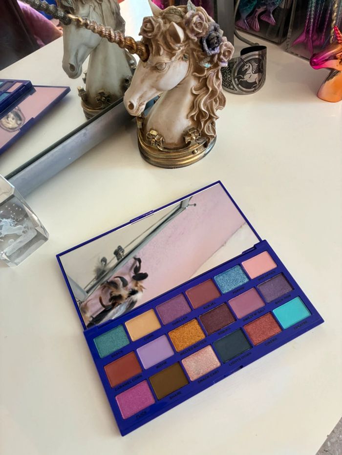 Palette Popcorn, 18 fards, Makeup Revolution. - photo numéro 2