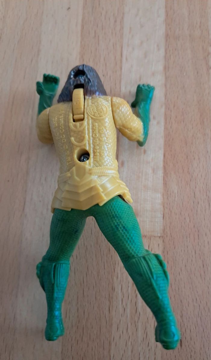 Figurine Aquaman - photo numéro 2