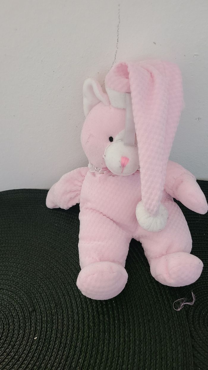 Doudou ours rose bonnet rose pompon blanc Gipsy