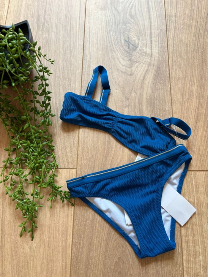 Maillot de bain bleu