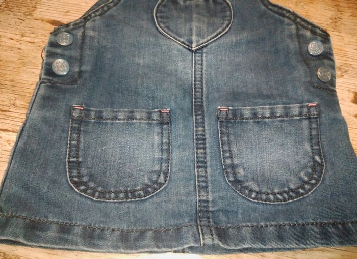 Magnifique robe salopette en jean fille 9 mois 74 cm - photo numéro 2