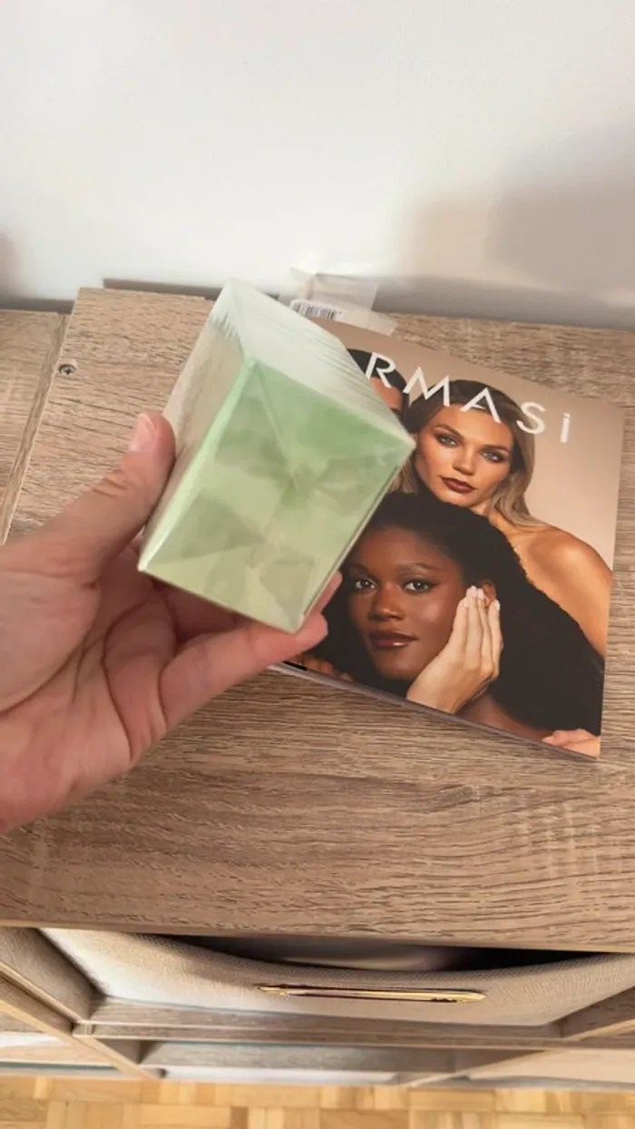 Parfum Hera de chez Farmasi - photo numéro 3