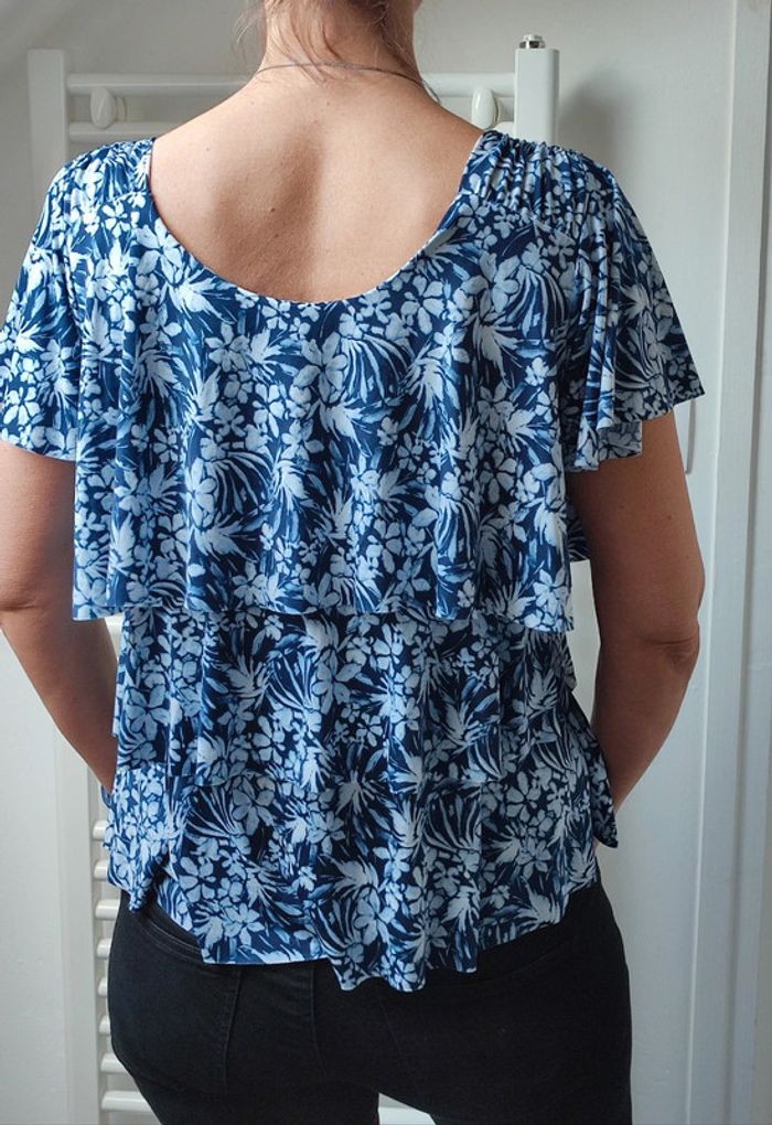 Top fleuri a volants M/L/XL - photo numéro 3
