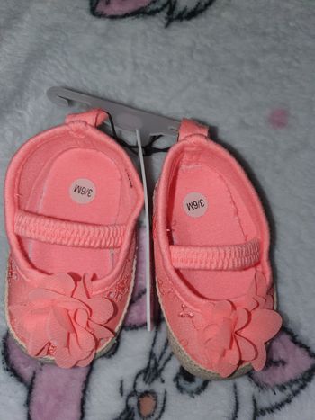 Chaussure 3/6mois neuve