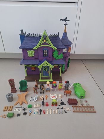 Manoir playmobil sooby doo avec accessoires et personnages 